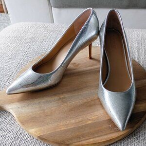 Ralph Lauren Women's Lanette Pointed Toe Pumps Silver |  Size 6.5B No Box